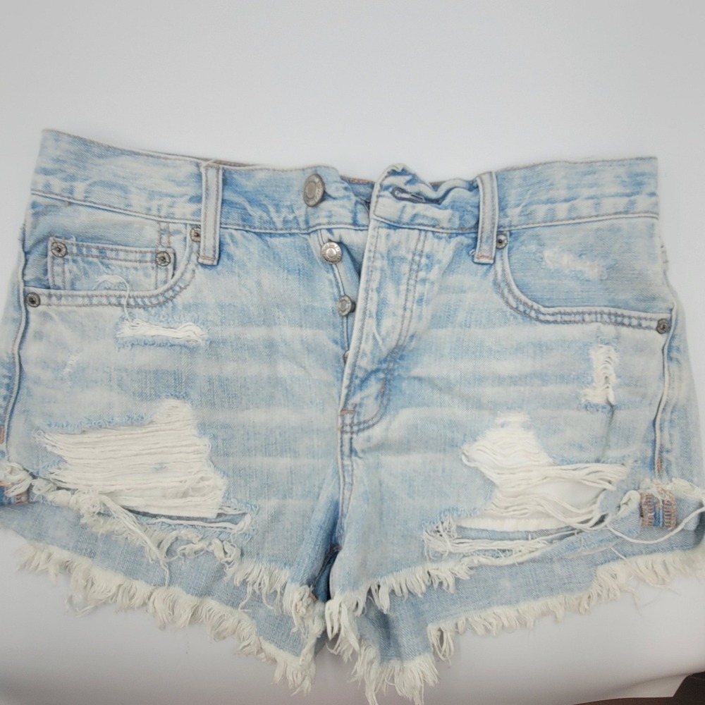 American Eagle Outfitters Distressed Light Wash Y2K Button Fly Denim Shorts Sz 6